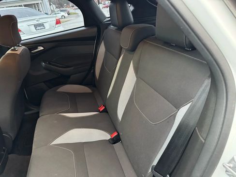 Used 2017 Ford Focus ST image 28