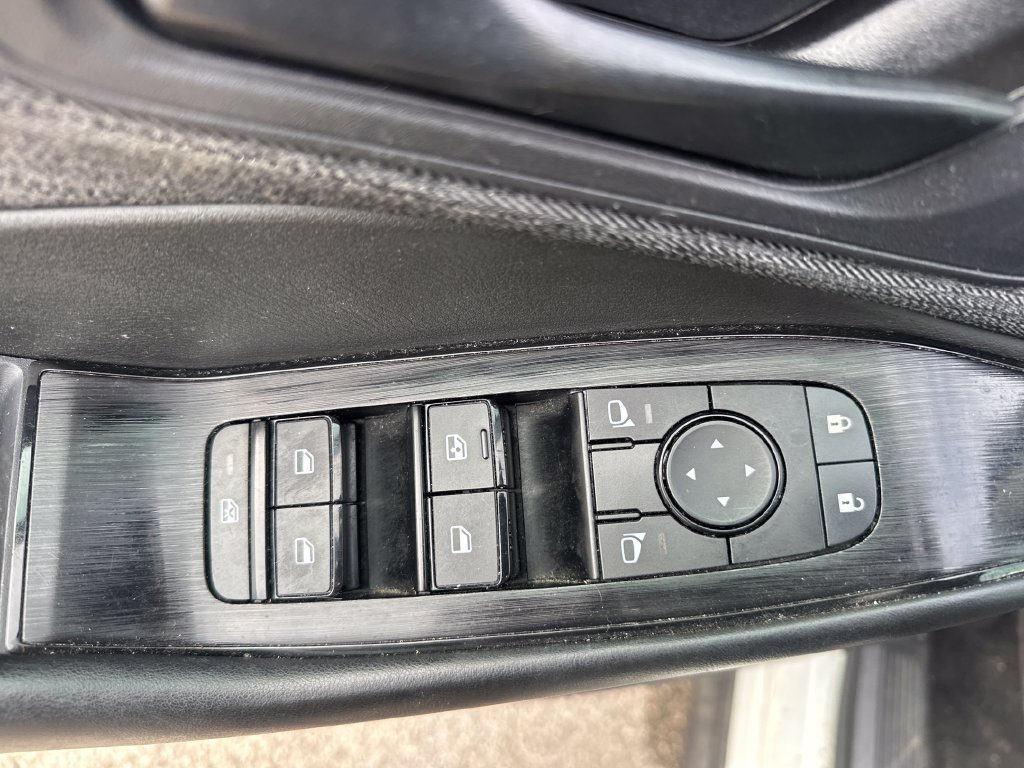 Certified 2023 Nissan Rogue S AWD/4WD image 40