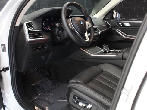 Used 2022 BMW X7 xDrive40i w/ Executive Package AWD/4WD image 35