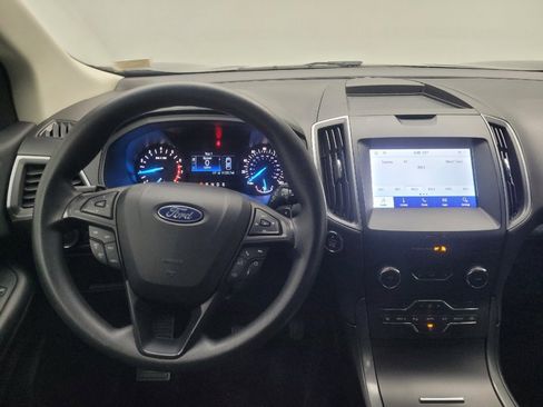 Used 2020 Ford Edge SE image 22