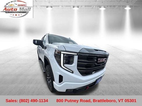 Used 2023 GMC Sierra 1500 AT4 w/ AT4 Premium Package AWD/4WD image 12