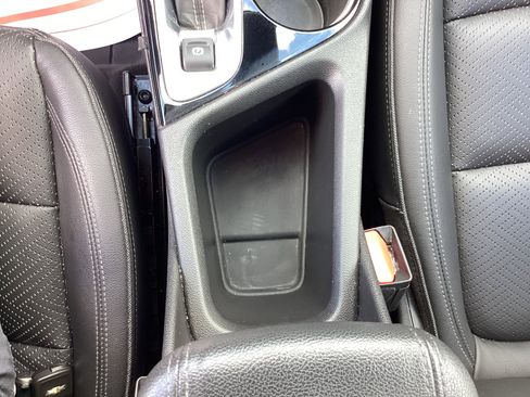 Used 2020 Buick Encore GX Essence image 25