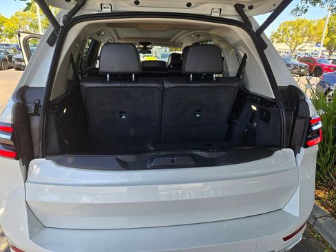 Used 2023 BMW X7 xDrive40i AWD/4WD image 34