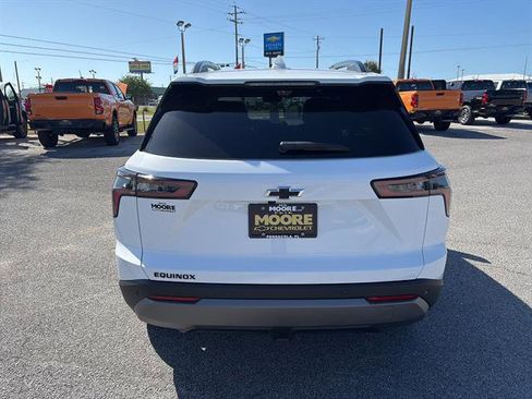 New 2026 Chevrolet Equinox LT FWD image 7