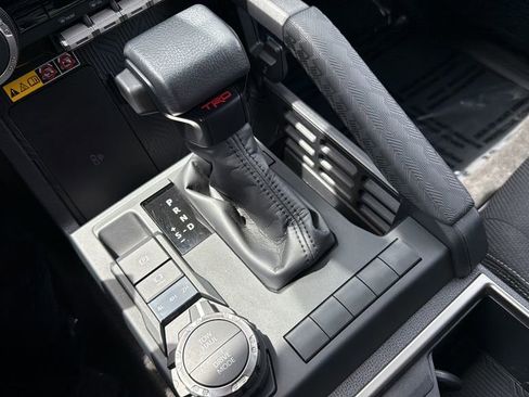 Used 2025 Toyota 4Runner TRD Sport AWD/4WD image 17