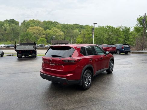 Used 2025 Nissan Rogue S AWD/4WD image 6