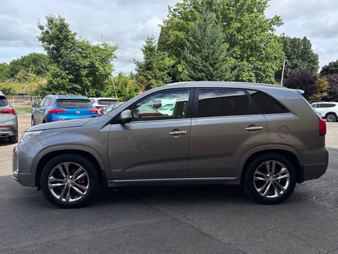 Used 2014 Kia Sorento SX w/ 3rd Row Package AWD/4WD image 11