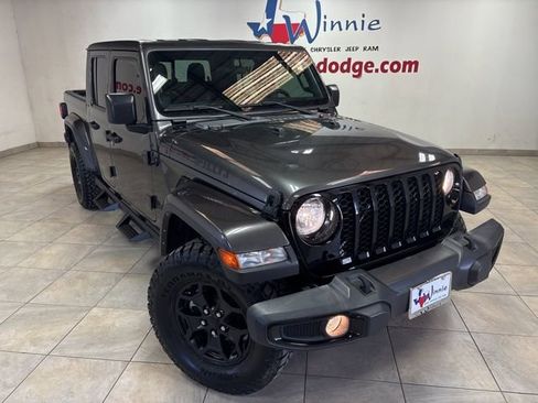 Used 2022 Jeep Gladiator Willys image 1