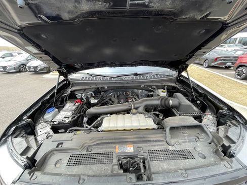Used 2025 Ford Expedition Max Platinum AWD/4WD image 31
