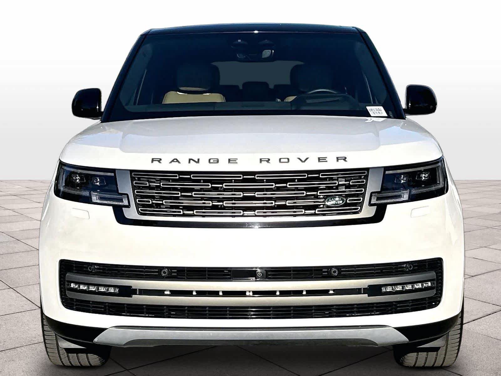 Used 2024 Land Rover Range Rover Long Wheelbase SE AWD/4WD image 5