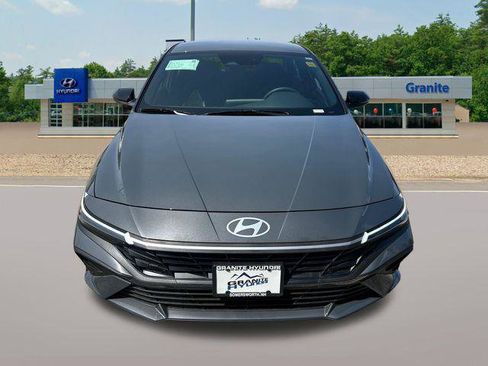 New 2026 Hyundai Elantra Sport FWD image 8