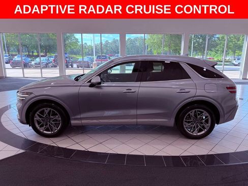 Used 2022 Genesis GV70 2.5T w/ Advanced Package AWD/4WD image 4