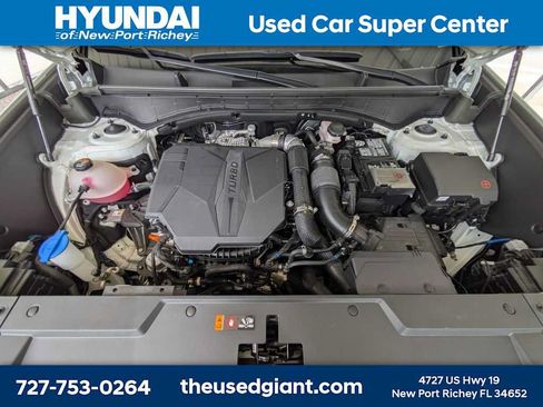 Used 2025 Hyundai Santa Fe Calligraphy AWD/4WD image 15