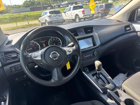 Used 2019 Nissan Sentra S FWD image 12