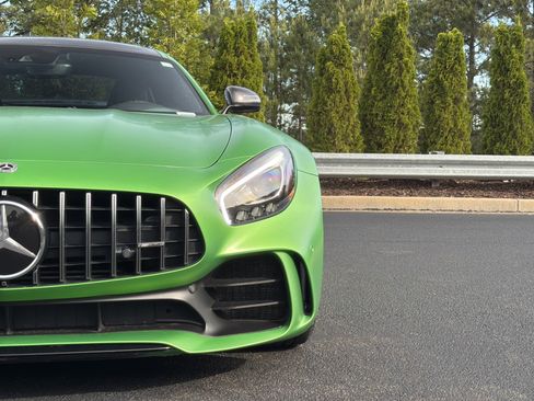 Used 2018 Mercedes-Benz AMG GT R image 18