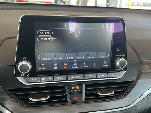 Used 2025 Nissan Altima 2.5 SV image 29