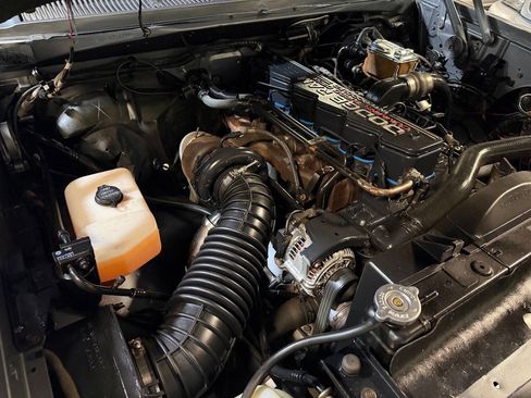 Used 1993 Dodge D/W Truck 350 image 25