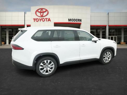 New 2026 Toyota Grand Highlander Limited image 24