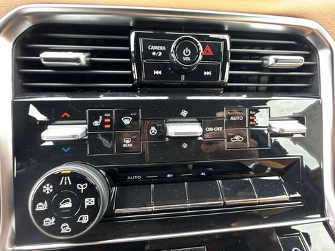 New 2026 Nissan Armada SL w/ Captain's Chari Seat Package AWD/4WD image 18