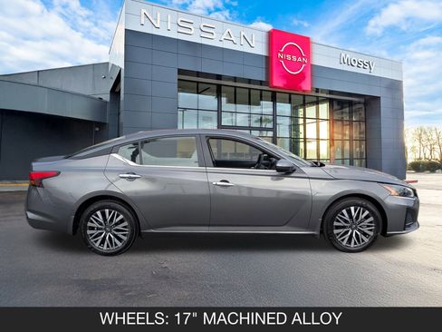 New 2025 Nissan Altima 2.5 SV w/ SV Premium Package image 5