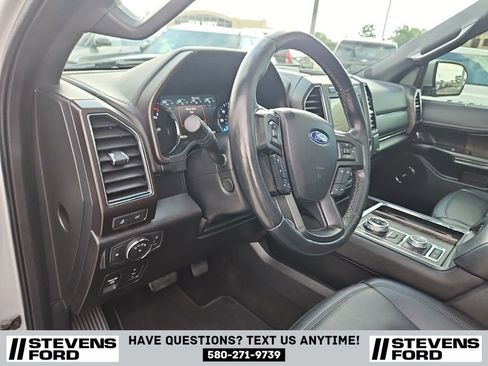 Used 2018 Ford Expedition Limited w/ Equipment Group 301A AWD/4WD image 16