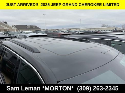 New 2025 Jeep Grand Cherokee L Laredo w/ Luxury Tech Group I image 7