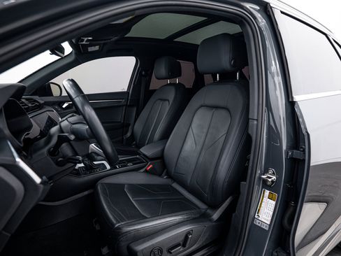 Used 2020 Audi Q3 2.0T Premium w/ Convenience Package image 12