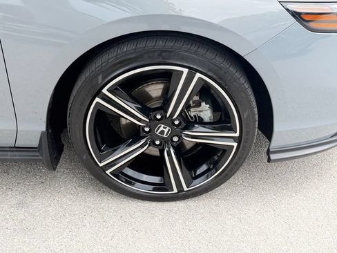 Used 2024 Honda Accord Sport image 18