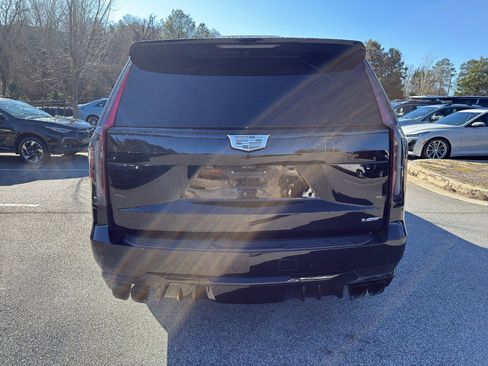 Used 2023 Cadillac Escalade V image 6