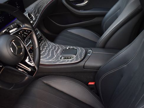 Used 2021 Mercedes-Benz E 350 4MATIC Sedan image 13