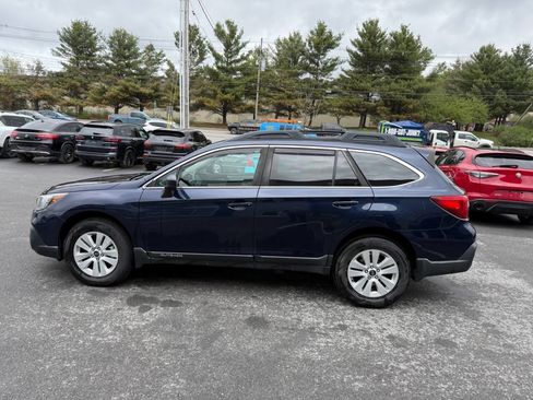 Used 2018 Subaru Outback 2.5i Premium AWD/4WD image 9