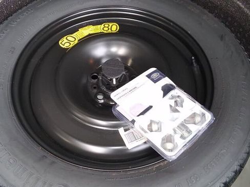 Used 2018 Land Rover Range Rover Evoque Autobiography image 20