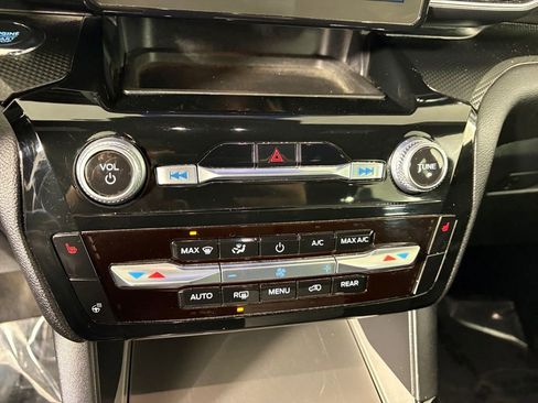 Certified 2023 Ford Explorer ST image 20