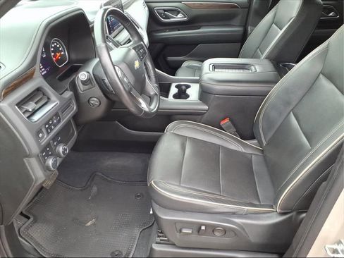 Used 2021 Chevrolet Tahoe Premier AWD/4WD image 14