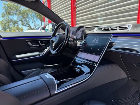 Used 2024 Mercedes-Benz Maybach S 680 4MATIC image 37
