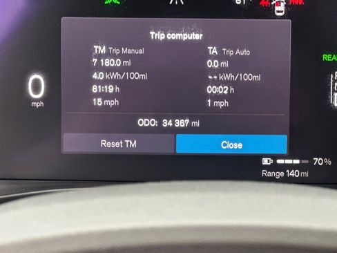 Used 2023 Volvo XC40 Recharge Plus image 28