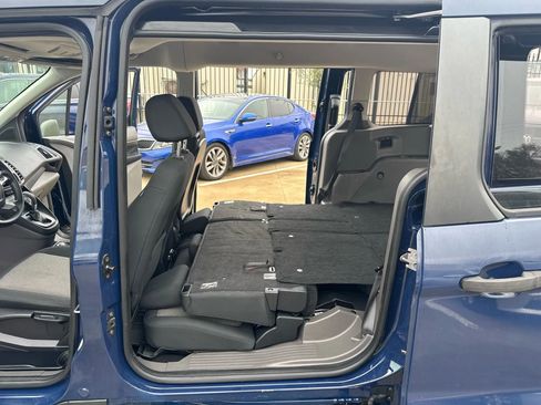 Used 2020 Ford Transit Connect XL image 34