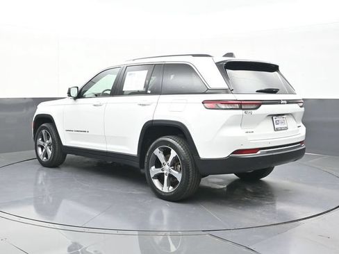 Used 2023 Jeep Grand Cherokee Limited AWD/4WD image 9