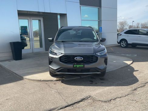 New 2025 Ford Escape ST-Line w/ Tech Pack #1 image 8