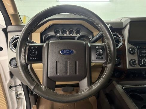 Used 2015 Ford F250 Lariat w/ Lariat Ultimate Package image 18