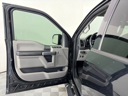 Used 2018 Ford F150 XLT w/ Equipment Group 302A Luxury AWD/4WD image 10