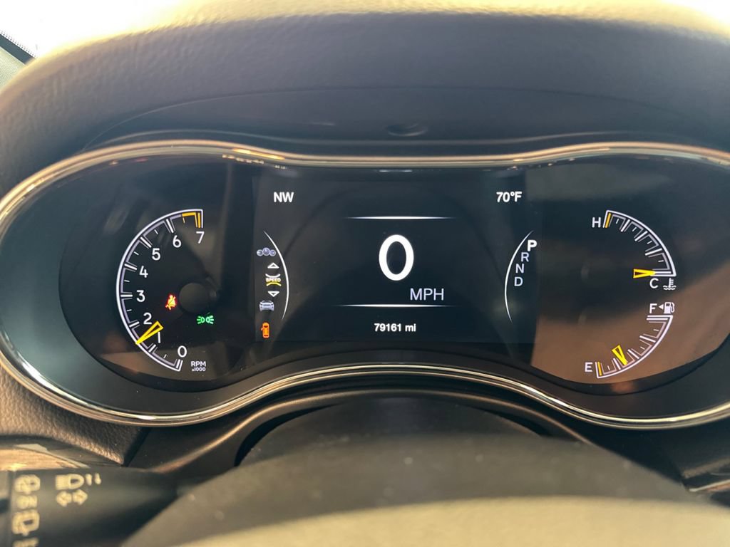 Used 2017 Jeep Grand Cherokee Trailhawk w/ Trailhawk Luxury Group AWD/4WD image 14