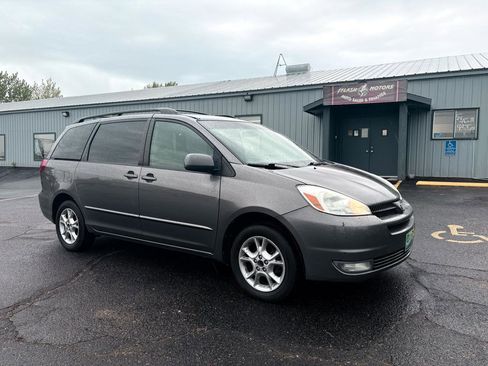 Used 2004 Toyota Sienna AWD image 1