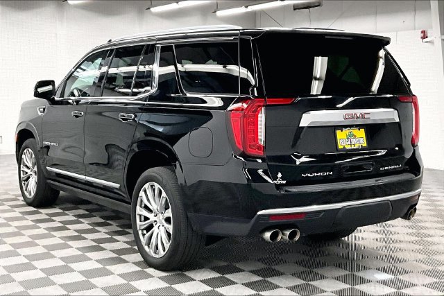 Used 2022 GMC Yukon Denali AWD/4WD image 2