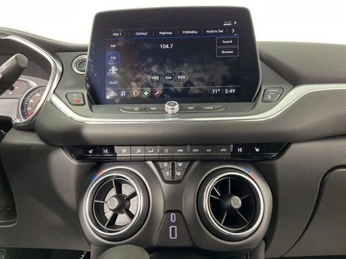 Used 2024 Chevrolet Blazer LT image 21