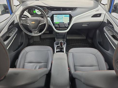 Used 2021 Chevrolet Bolt Premier w/ Infotainment Package image 17