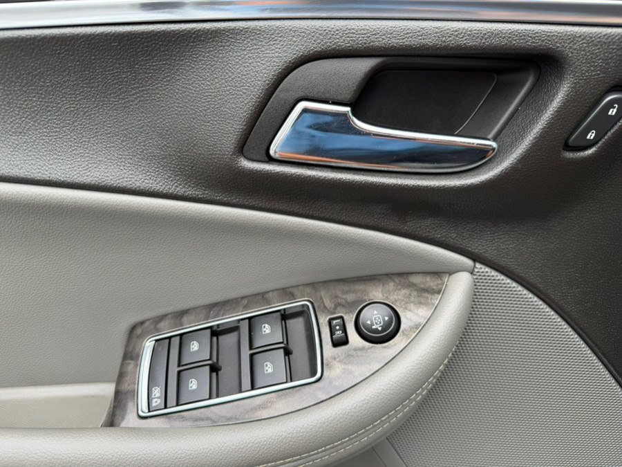 Used 2015 Chevrolet Impala LT Eco w/ Navigation Package w/ Convenience Package FWD image 25