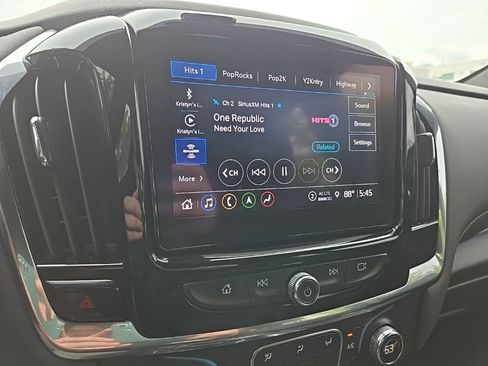 Used 2023 Chevrolet Traverse RS AWD/4WD image 21