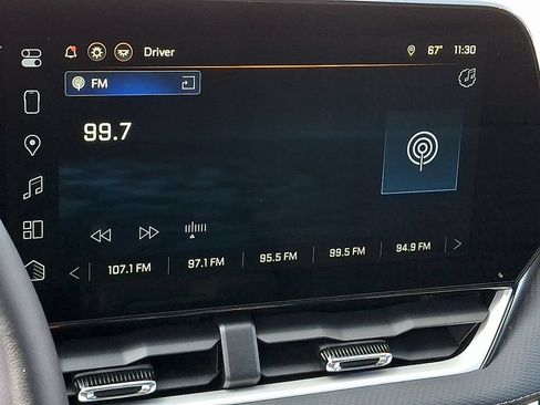 Used 2025 Chevrolet Equinox LT FWD image 16