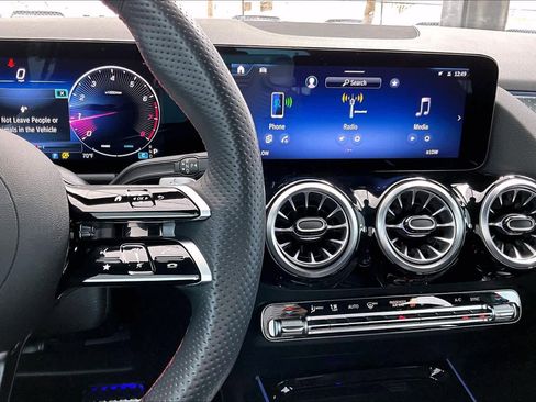 Used 2025 Mercedes-Benz GLA 250 GLA 250 image 7